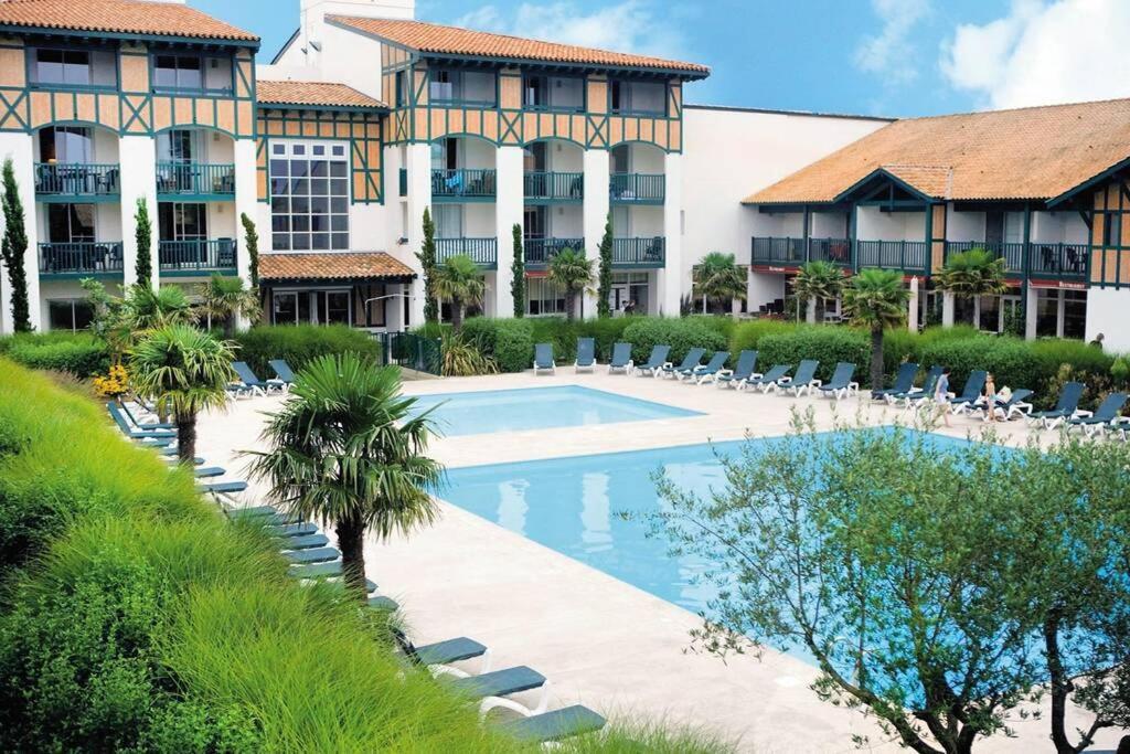 Appartement Au Domaine Du Golf Dans Residence De Vacance Moliets-et-Maa Exteriör bild